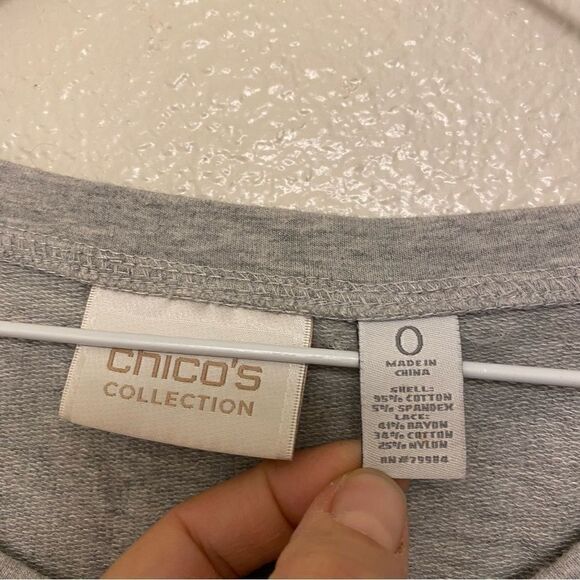 Chico’s Collection crewneck gray long sleeve sweatshirt white lace overlay 0/S/4 - Picture 3 of 6